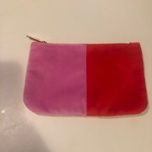 🎁FREE GIFT🎁 IPSY December 2022 Bag